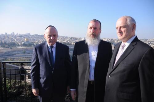 From left: Menachem Lubinsky, Rabbi Yossi Deutsch, and Malcolm Hoenlein