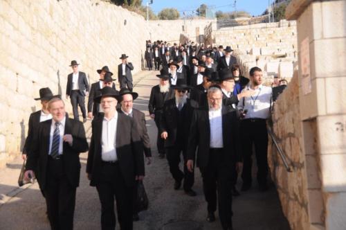 Exiting Har Hazeitim to walk across the street to the gravesite of the saintly Orach Chaim